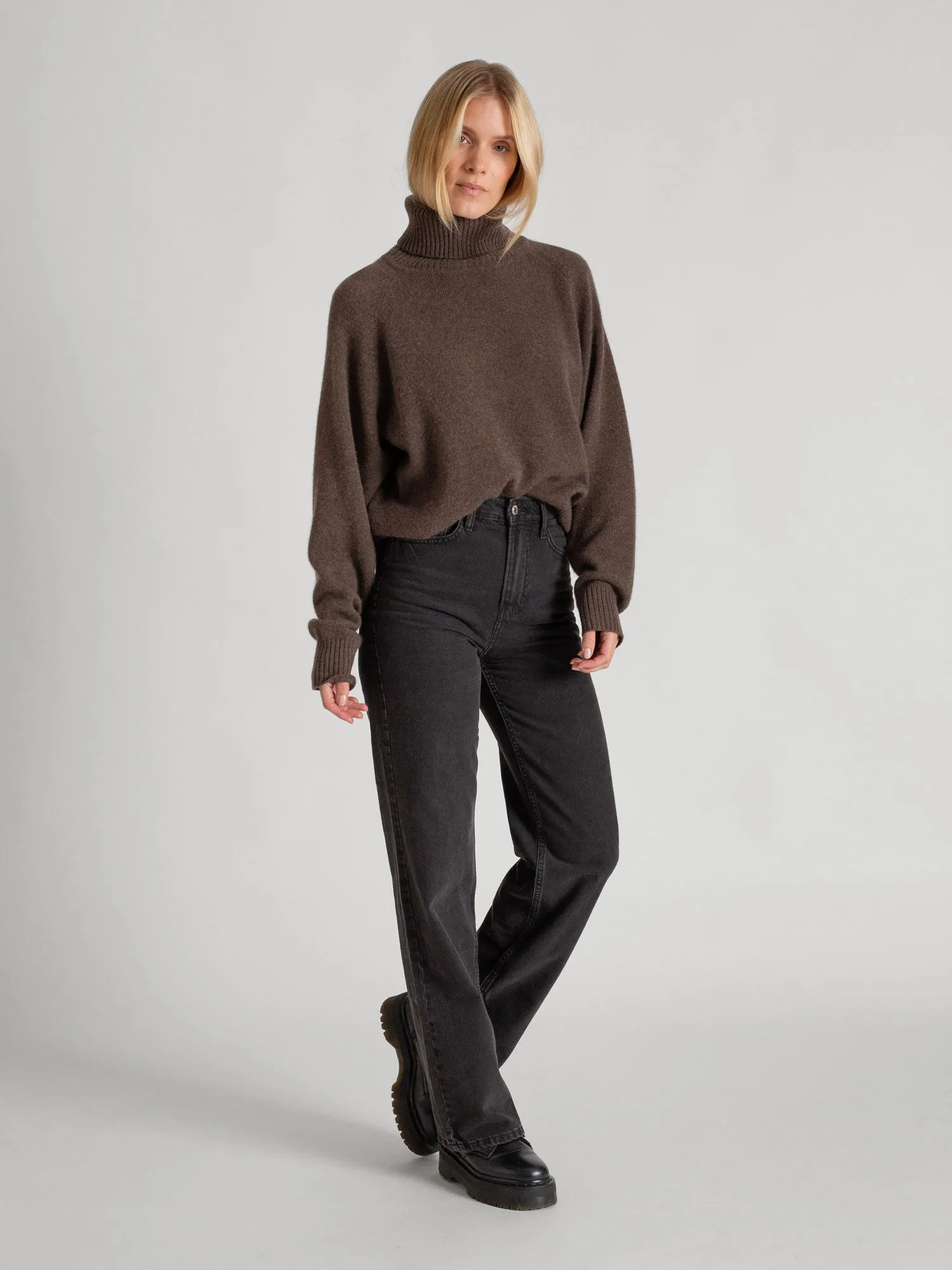 Cashmere sweater "Milano" - dark brown