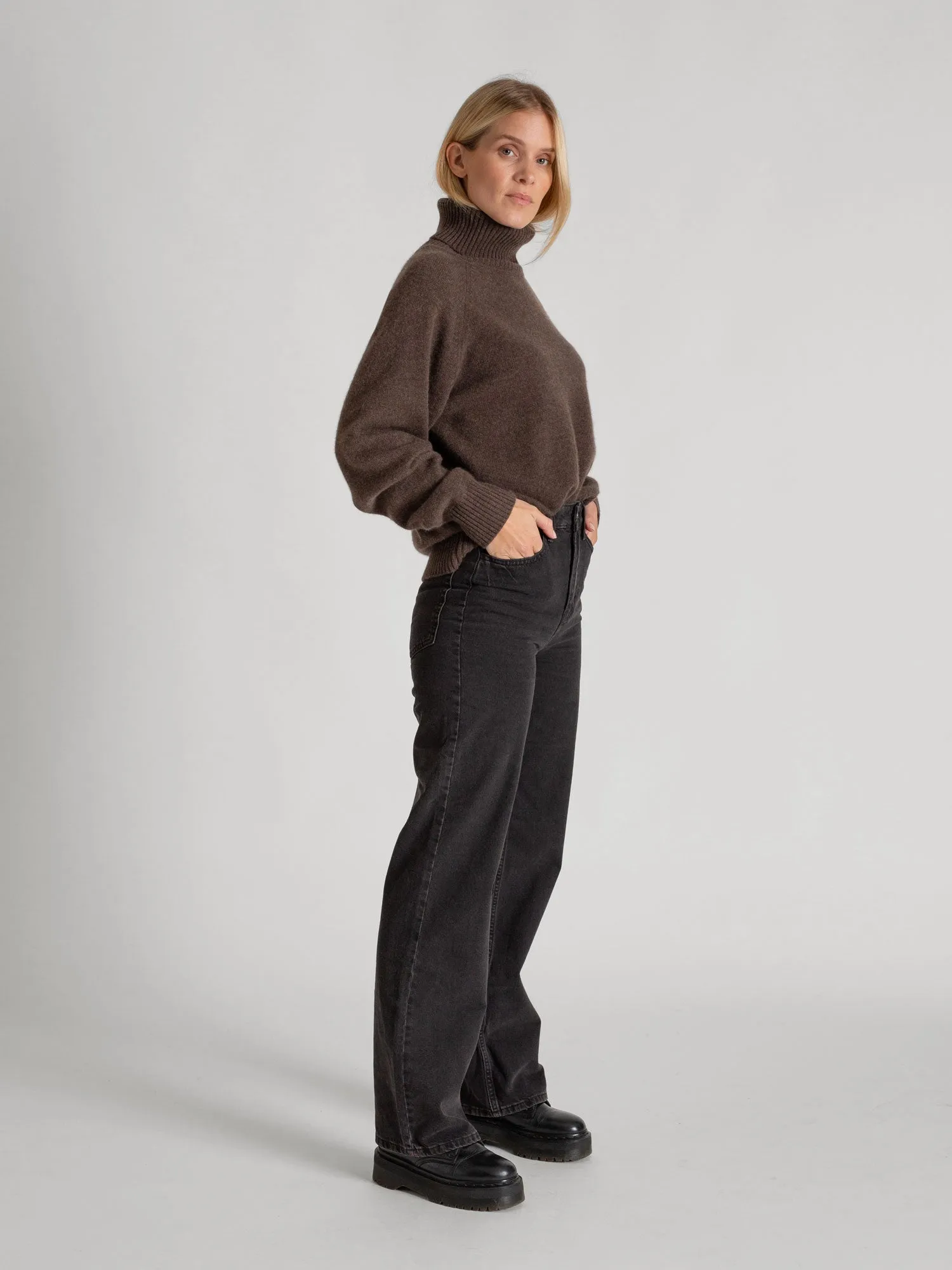 Cashmere sweater "Milano" - dark brown