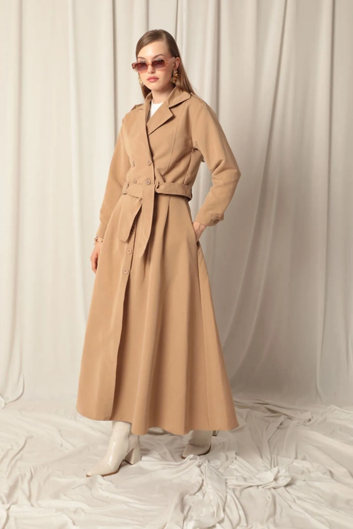 KKT Torino Fabric Women's Tan Skirt Suit - Meoqui