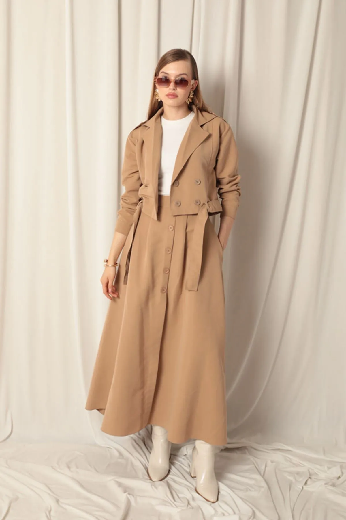 KKT Torino Fabric Women's Tan Skirt Suit - Meoqui