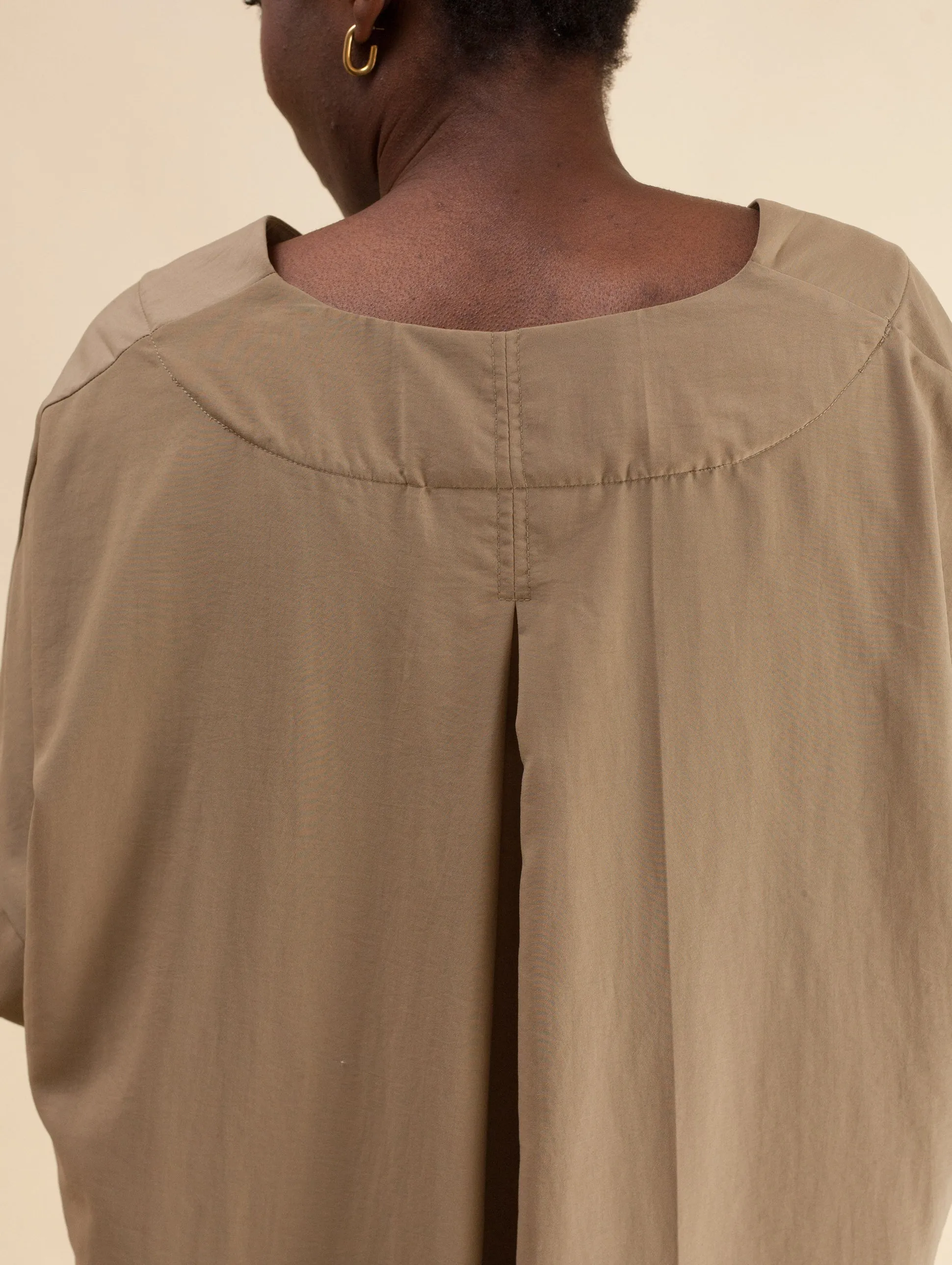 Plunge Neck Caftan (Pebble Stone)