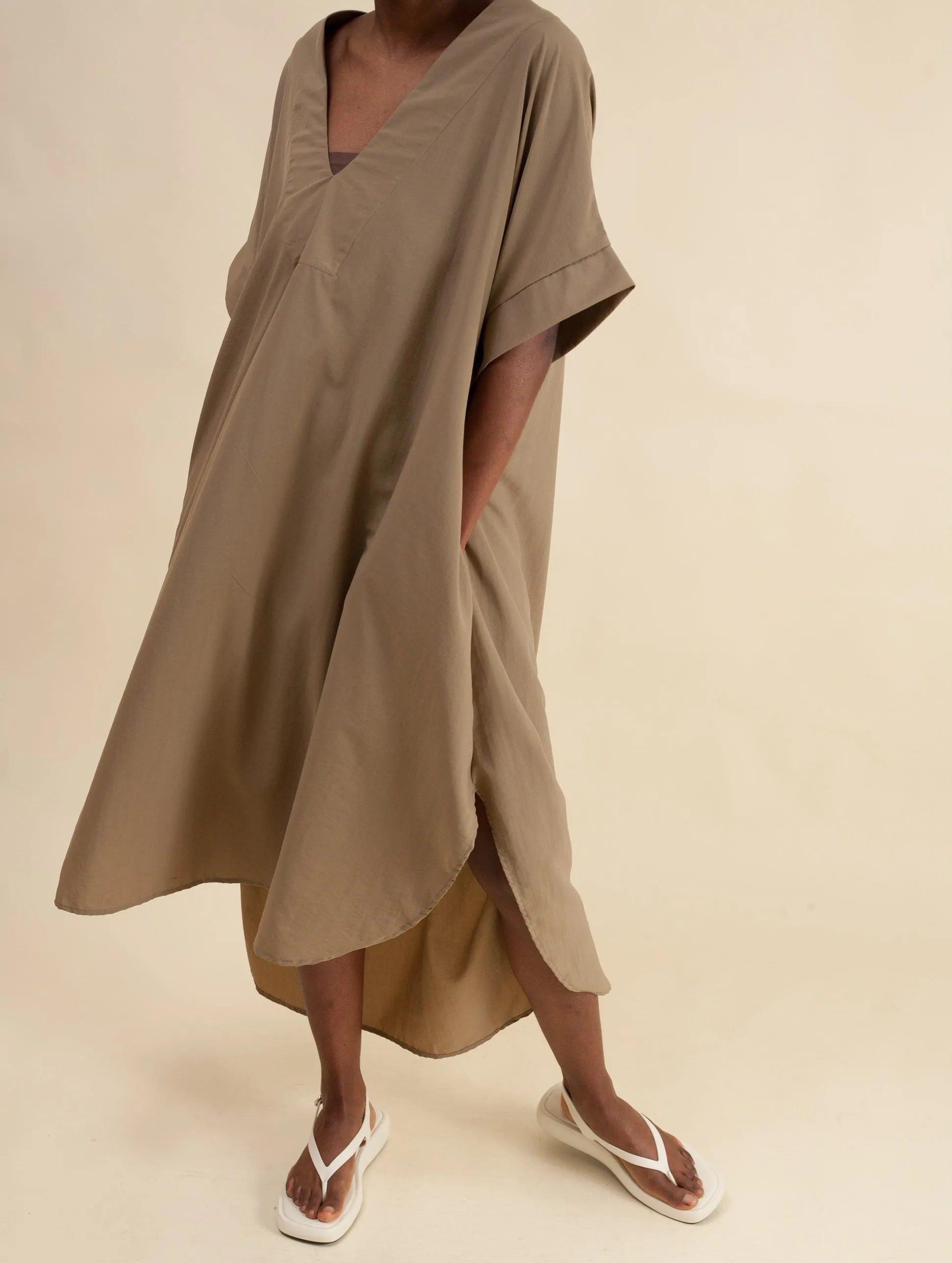 Plunge Neck Caftan (Pebble Stone)