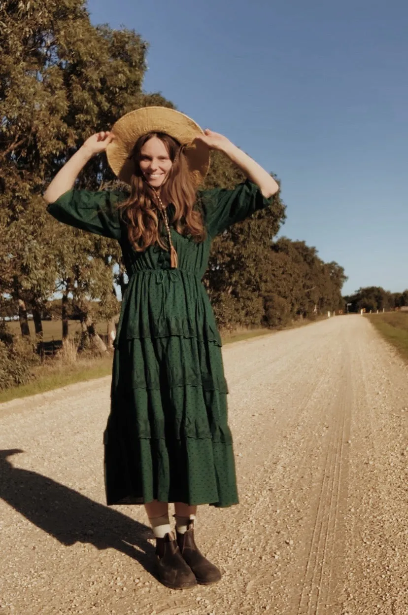SMALL RESTOCK LITTÉRAIRE FOREST GREEN DRESS