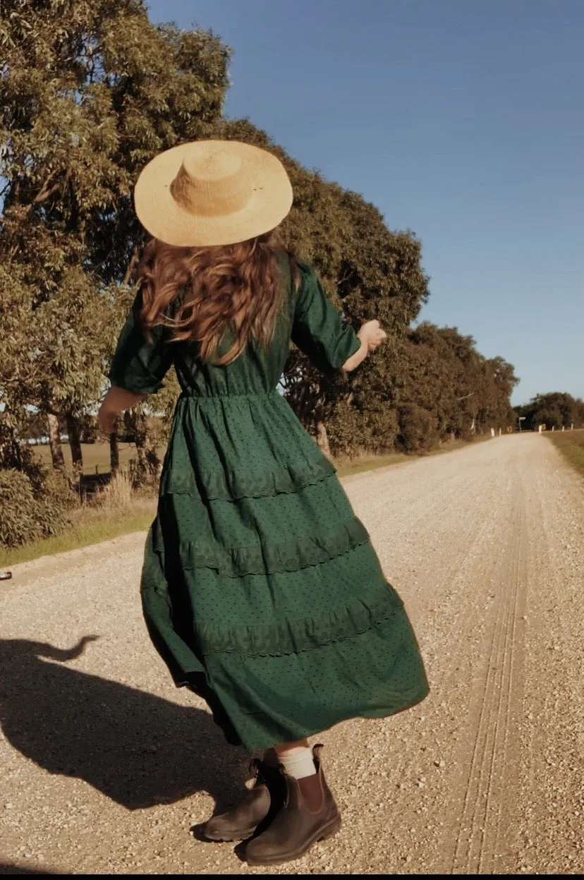 SMALL RESTOCK LITTÉRAIRE FOREST GREEN DRESS