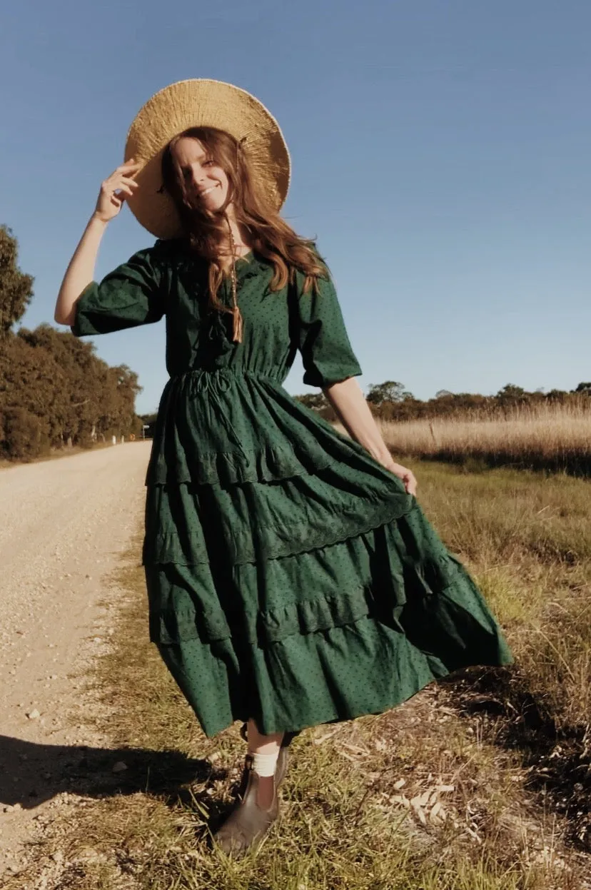 SMALL RESTOCK LITTÉRAIRE FOREST GREEN DRESS